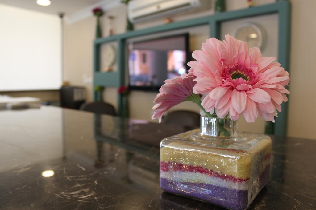 Plaza Home Khobar Quarto foto