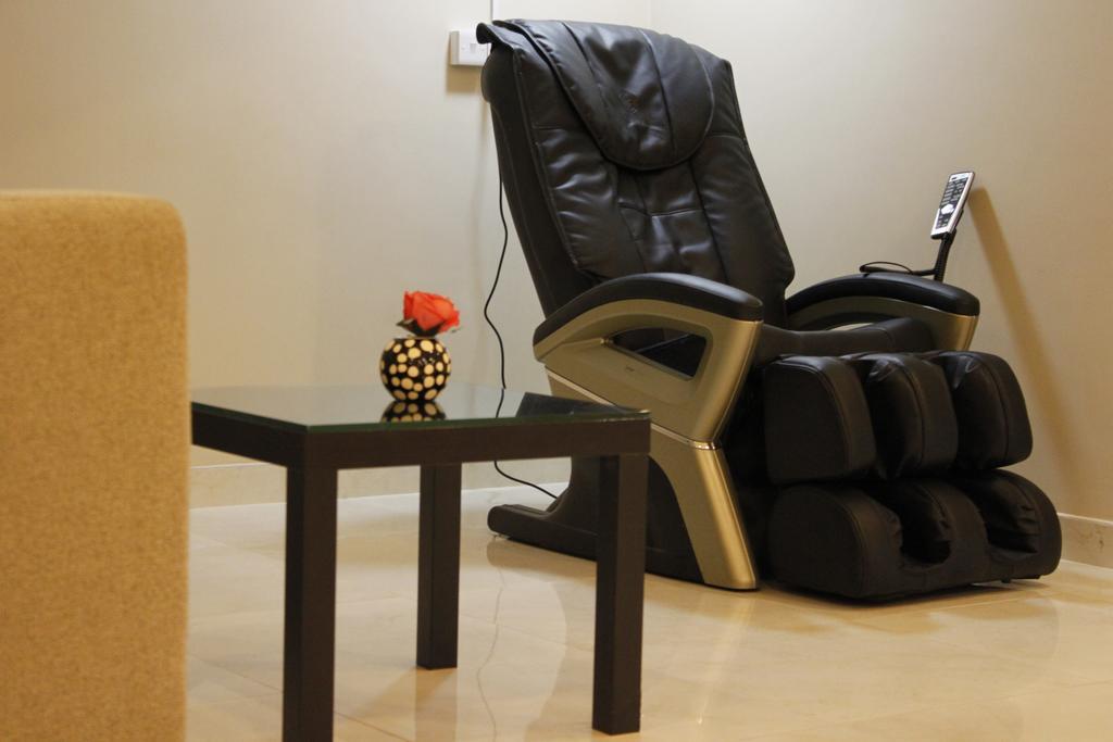 Plaza Home Khobar Quarto foto