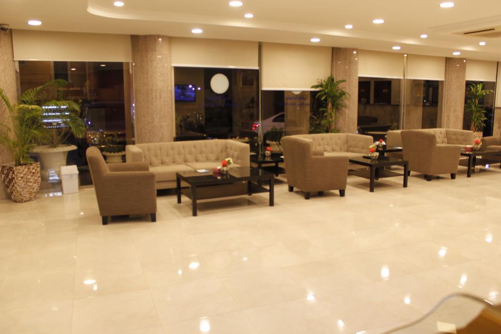 Plaza Home Khobar Quarto foto